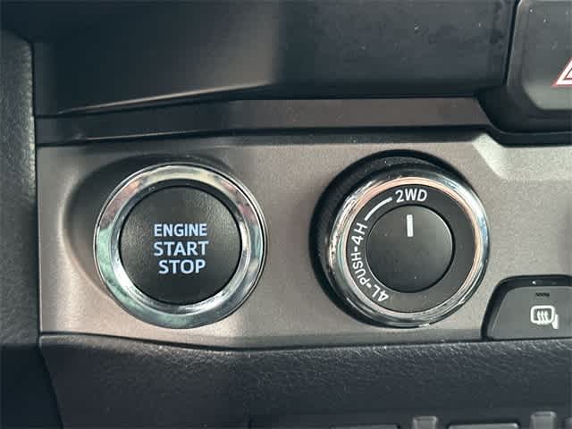 Thumbnail: 2021 Toyota Tacoma - 11