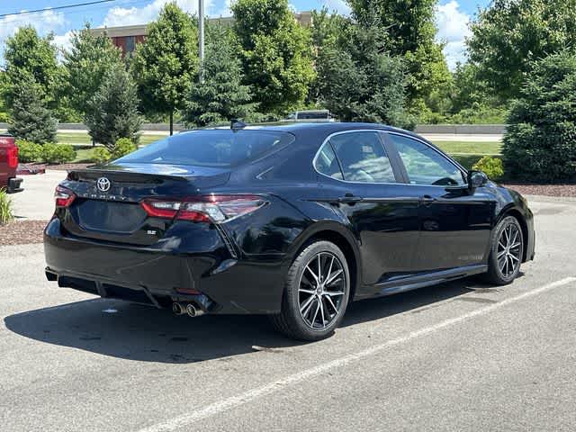 Thumbnail: 2021 Toyota Camry - 23