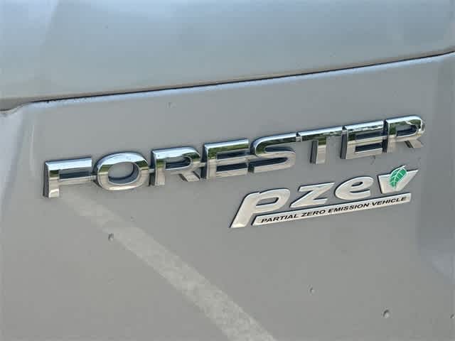 2014 Subaru Forester 2.5i 14