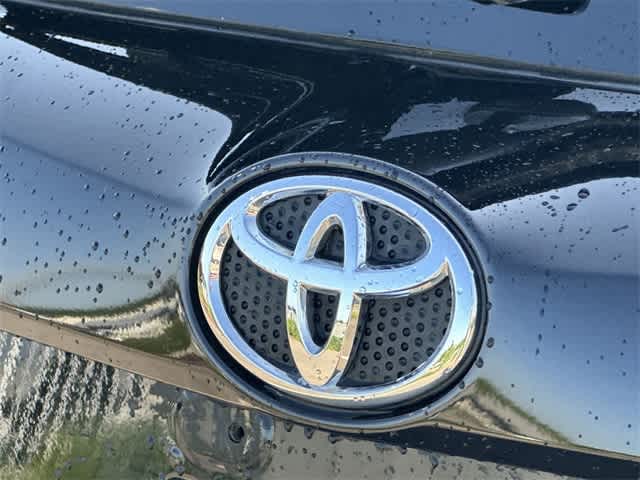 Thumbnail: 2017 Toyota RAV4 - 19