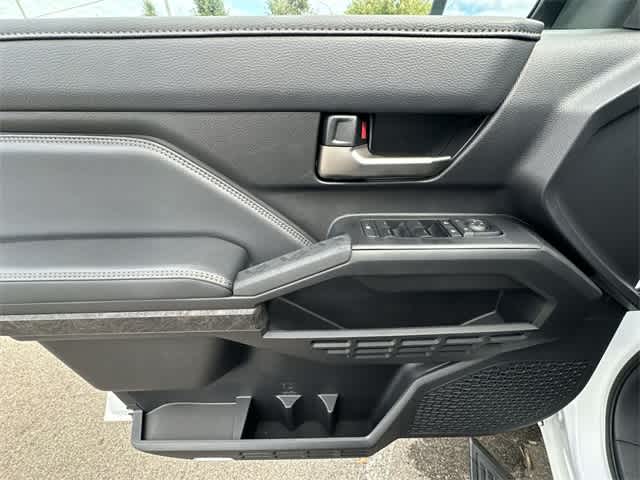 Thumbnail: 2025 Toyota Tacoma - 17