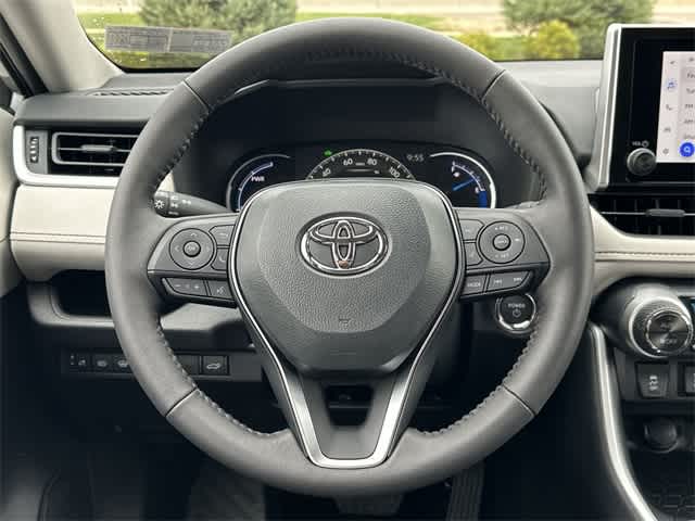 Thumbnail: 2025 Toyota RAV4 - 8