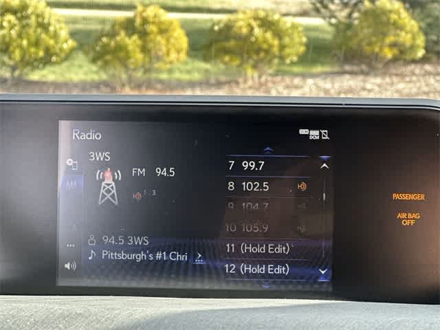 Thumbnail: 2020 Lexus UX - 12