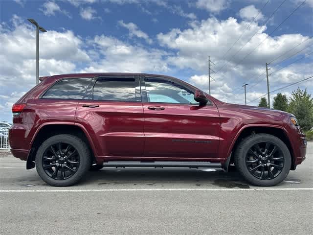 Thumbnail: 2018 Jeep Grand Cherokee - 4