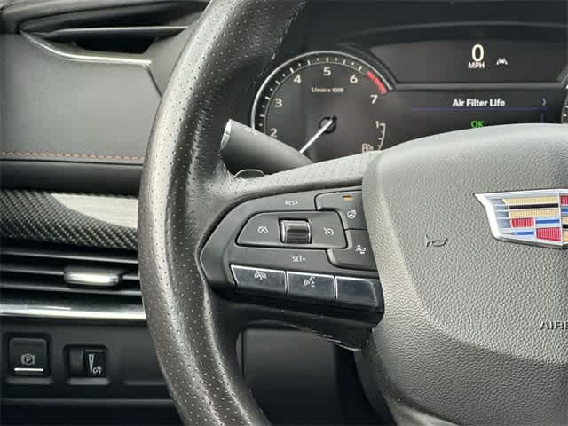 Thumbnail: 2023 Cadillac XT4 - 9