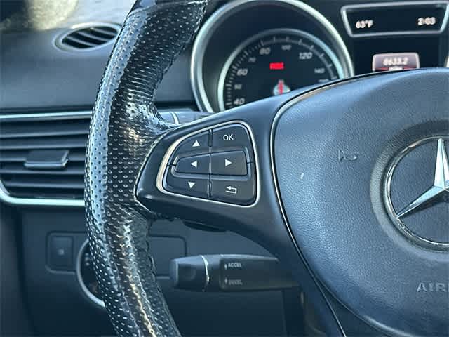 Thumbnail: 2016 Mercedes-Benz GLE - 9
