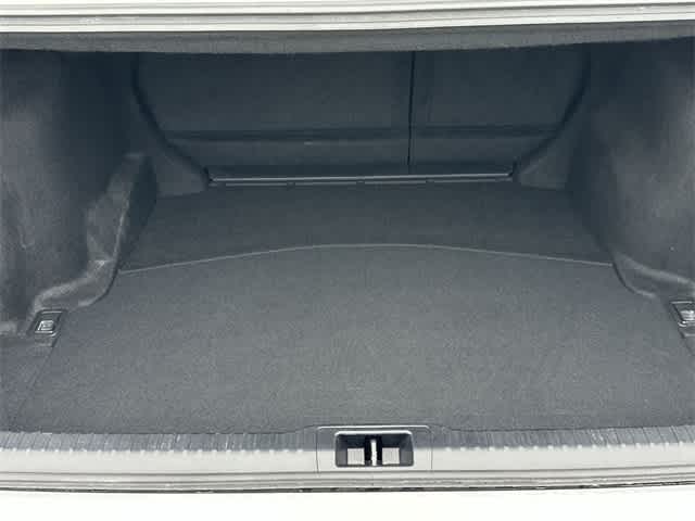 Thumbnail: 2022 Lexus IS - 26