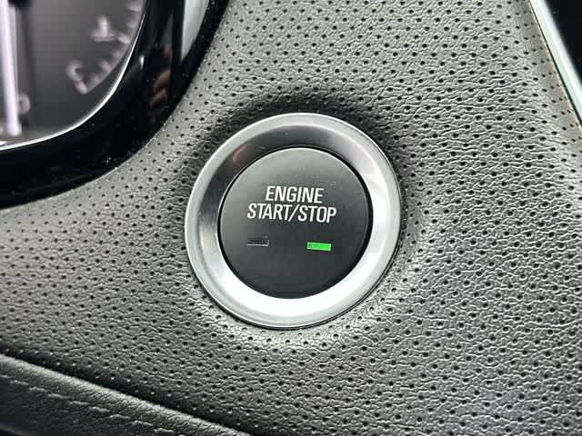 Thumbnail: 2021 Cadillac XT5 - 10