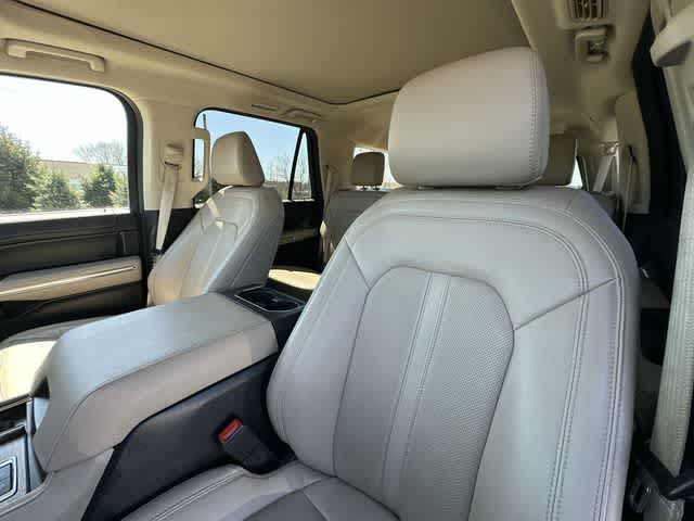 Thumbnail: 2022 Ford Expedition MAX - 17