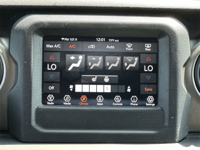 Thumbnail: 2019 Jeep Wrangler - 14