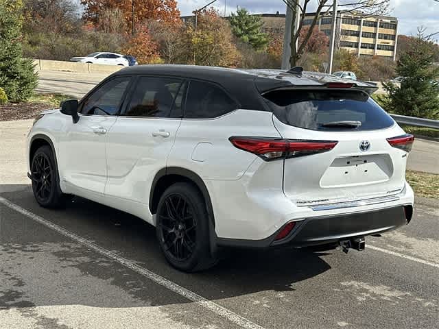 Thumbnail: 2022 Toyota Highlander - 24