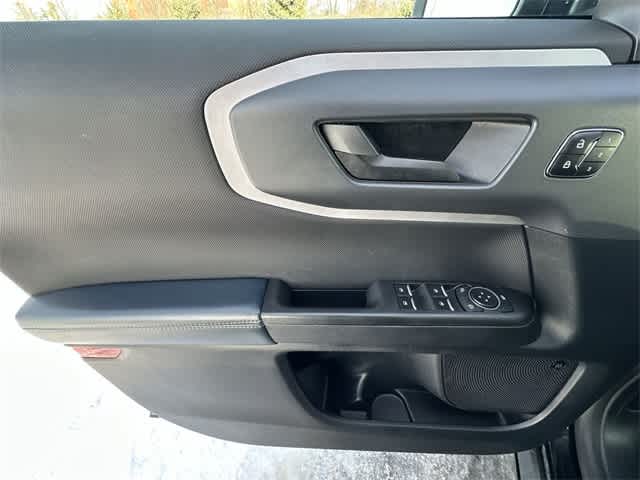 Thumbnail: 2023 Ford Bronco Sport - 18