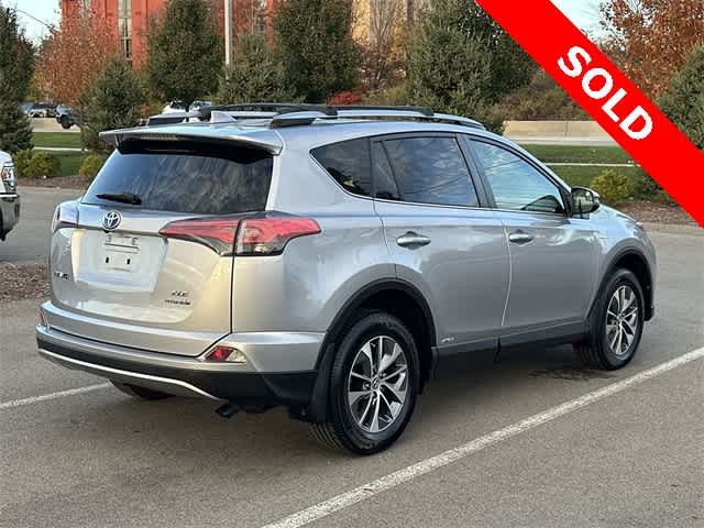 Thumbnail: 2018 Toyota RAV4 - 34