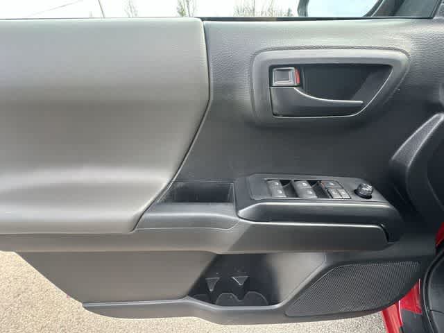 Thumbnail: 2023 Toyota Tacoma - 15