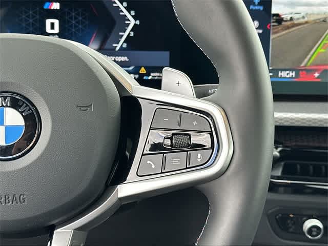 Thumbnail: 2025 BMW 4 Series - 10