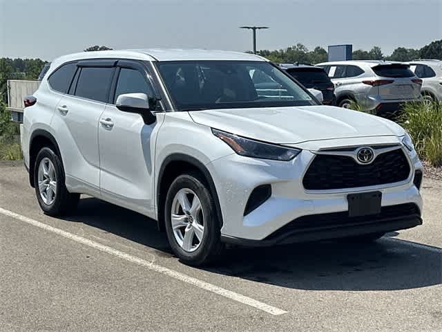 Thumbnail: 2022 Toyota Highlander - 20