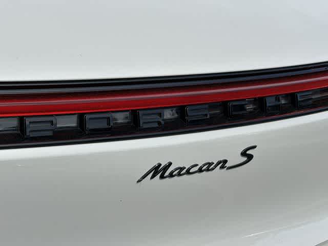 Thumbnail: 2024 Porsche Macan - 26