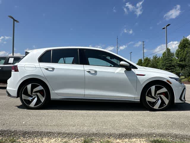 Thumbnail: 2024 Volkswagen Golf - 3