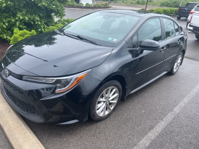 2022 Toyota Corolla LE 2