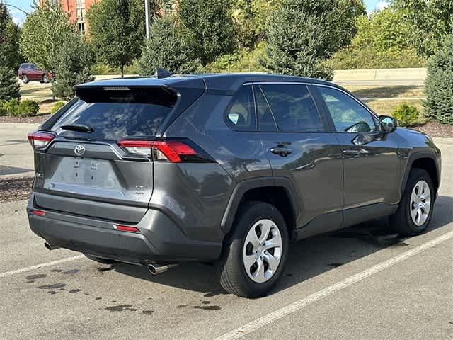 Thumbnail: 2023 Toyota RAV4 - 21
