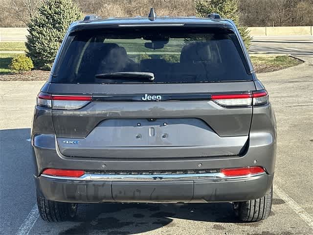 Thumbnail: 2022 Jeep Grand Cherokee - 4