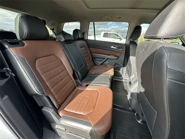 Thumbnail: 2022 Volkswagen Atlas - 26