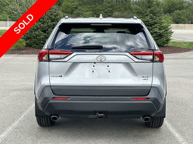 Thumbnail: 2021 Toyota RAV4 - 4
