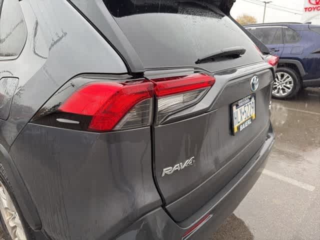 Thumbnail: 2020 Toyota RAV4 - 7