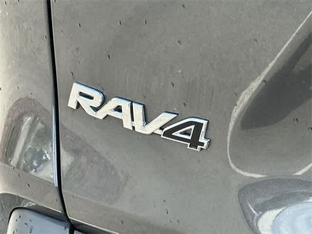 Thumbnail: 2019 Toyota RAV4 - 18