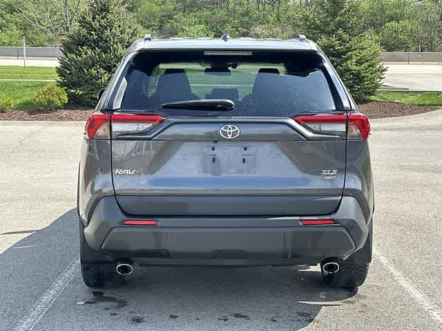 Thumbnail: 2022 Toyota RAV4 - 4