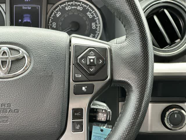 Thumbnail: 2019 Toyota Tacoma - 9