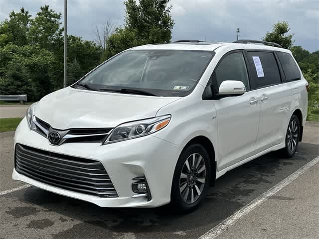 2019 Toyota Sienna SE Premium Hero Image