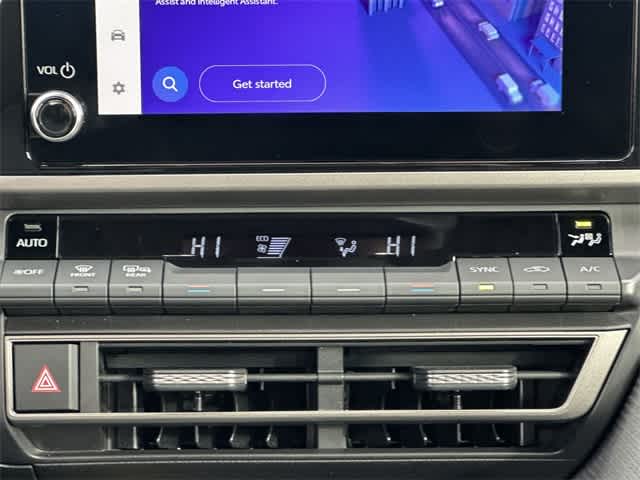 Thumbnail: 2025 Toyota Camry - 14