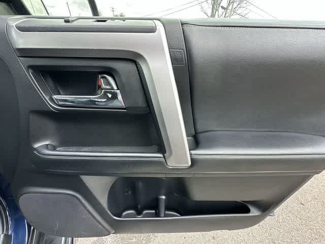 Thumbnail: 2021 Toyota 4Runner - 25