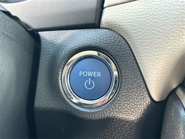 Thumbnail: 2021 Toyota RAV4 - 11