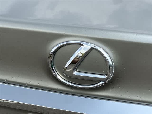 Thumbnail: 2017 Lexus ES - 20