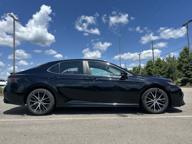 Thumbnail: 2021 Toyota Camry - 3