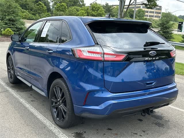2022 Ford Edge  23