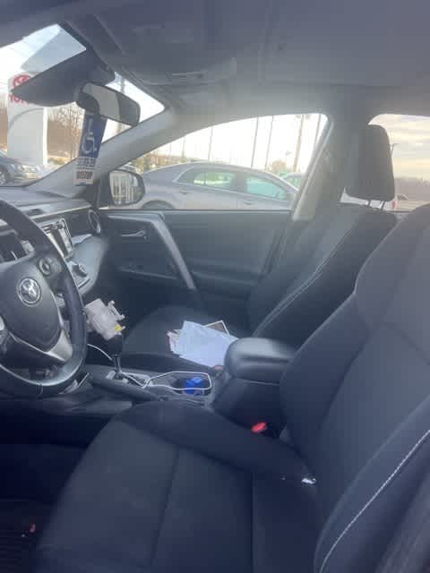 Thumbnail: 2017 Toyota RAV4 - 7