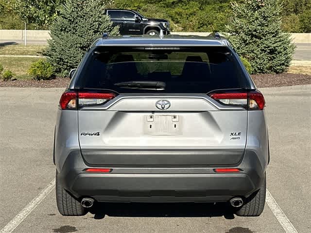 Thumbnail: 2019 Toyota RAV4 - 4