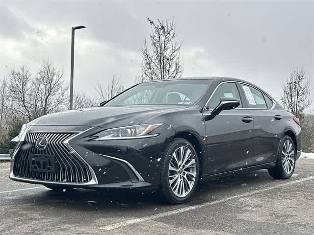 Thumbnail: 2021 Lexus ES - 28