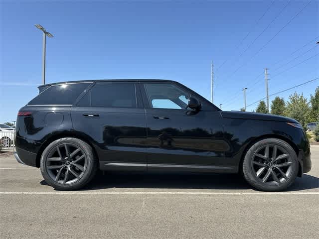 Thumbnail: 2024 Land Rover Range Rover Sport - 4