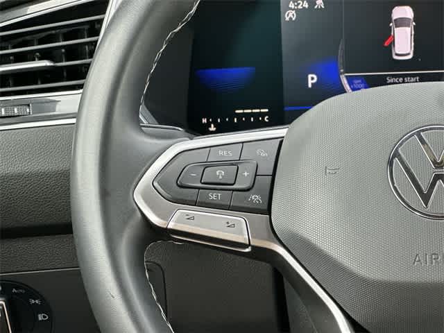 Thumbnail: 2022 Volkswagen Tiguan - 9