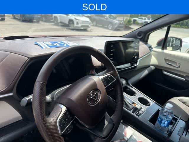 Thumbnail: 2023 Toyota Sienna - 7