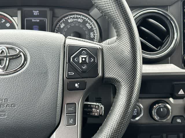 Thumbnail: 2023 Toyota Tacoma - 10