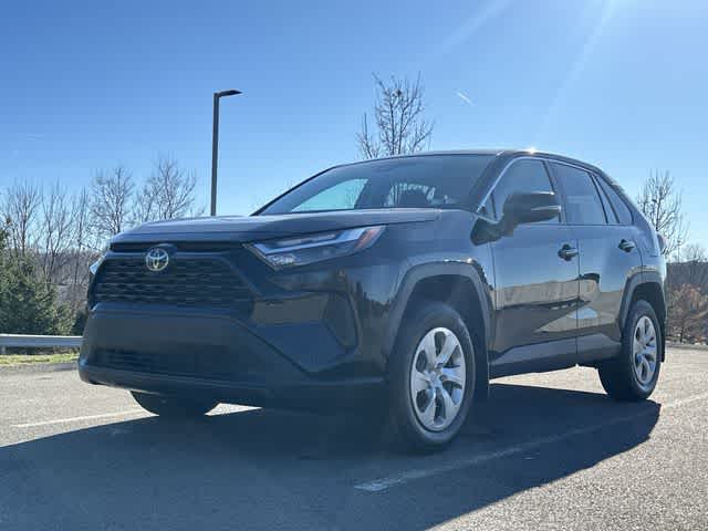 Thumbnail: 2023 Toyota RAV4 - 25