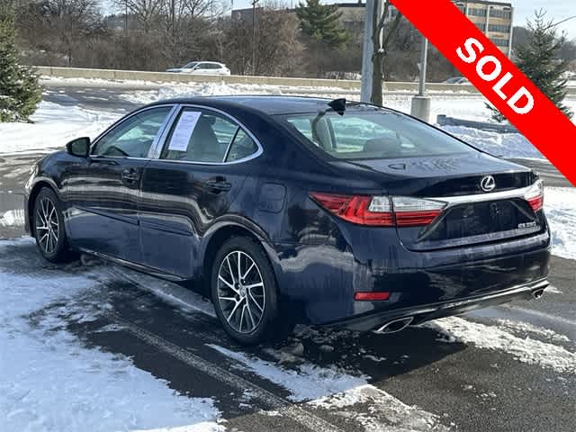 Thumbnail: 2017 Lexus ES - 25