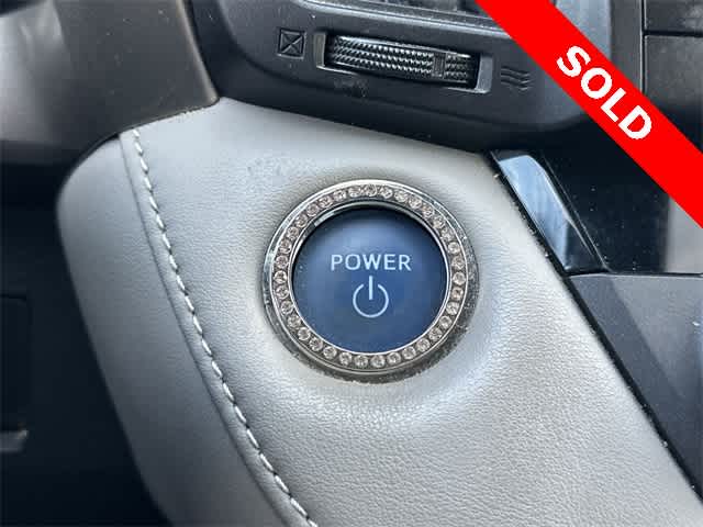 Thumbnail: 2018 Toyota RAV4 - 11