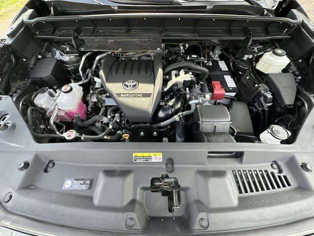Thumbnail: 2023 Toyota Highlander - 29