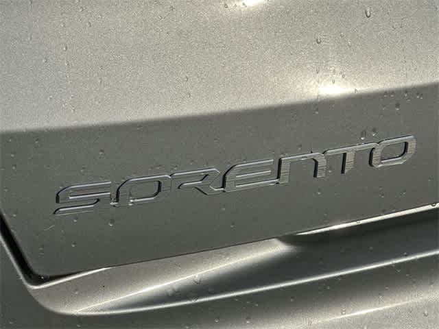 Thumbnail: 2023 Kia Sorento - 32